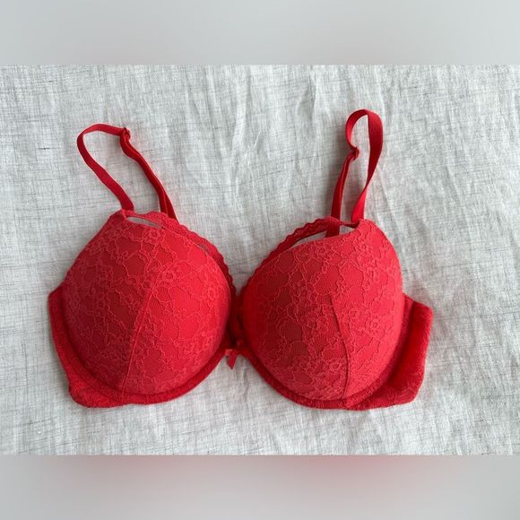 Victoria's Secret Other - Victoria’s Secret Red Lace Push Up Bra Size 36D